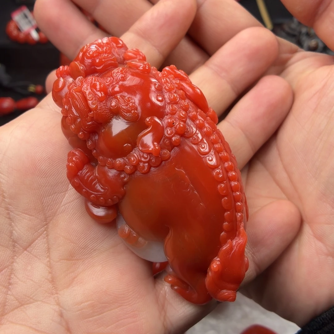 好***活南红玛瑙未镶嵌把件