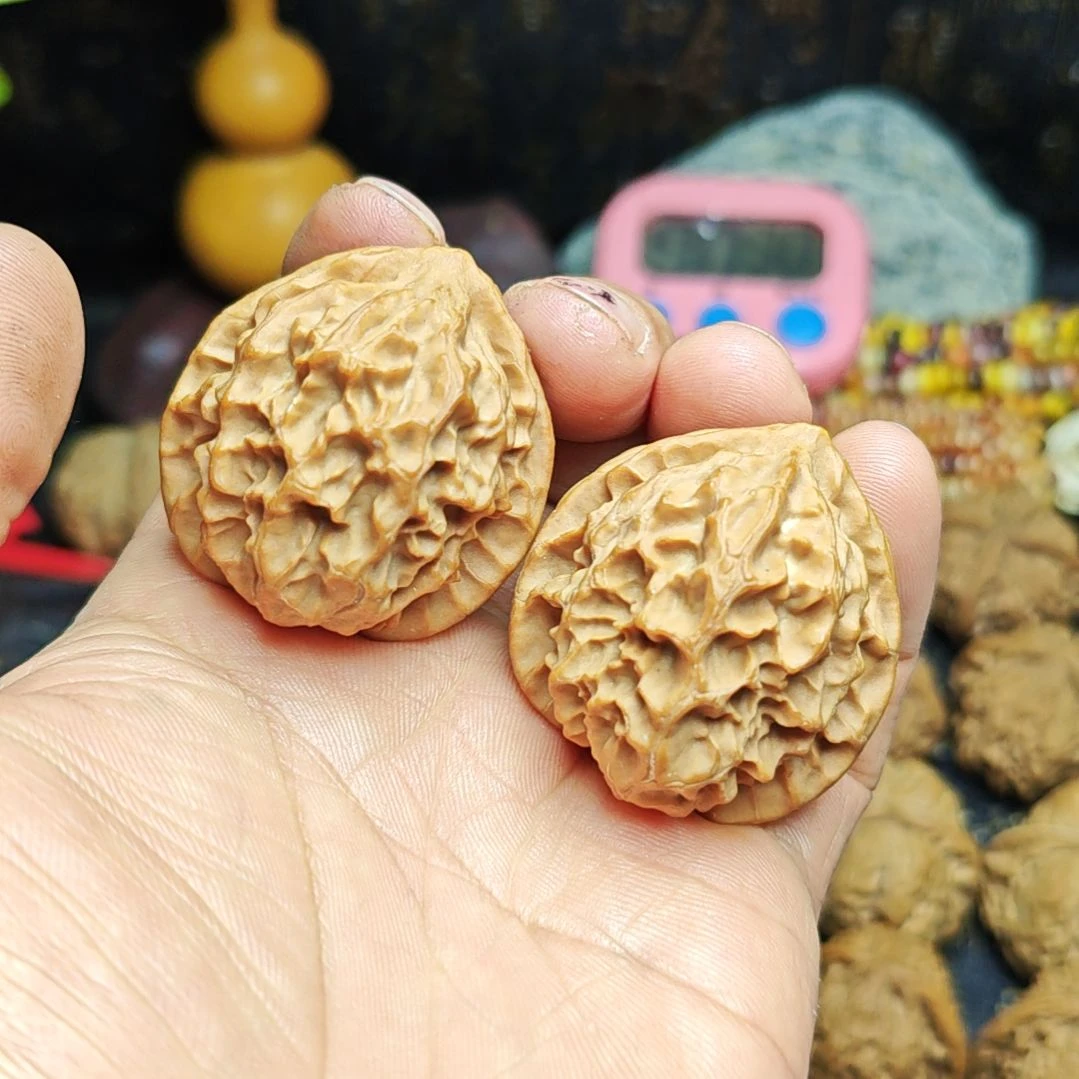 文玩核桃吊坠38野生山地龙鳞