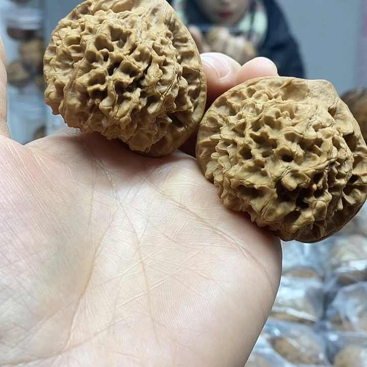 文玩核桃把件51老树官帽