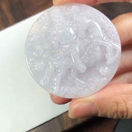 翡翠未镶嵌颈饰缅甸A货，每天下午1点开播