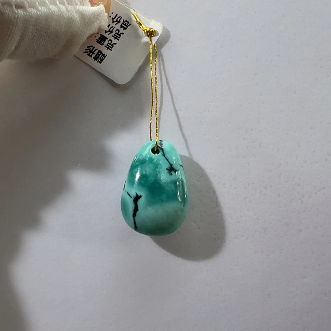 绿松石未镶嵌挂件