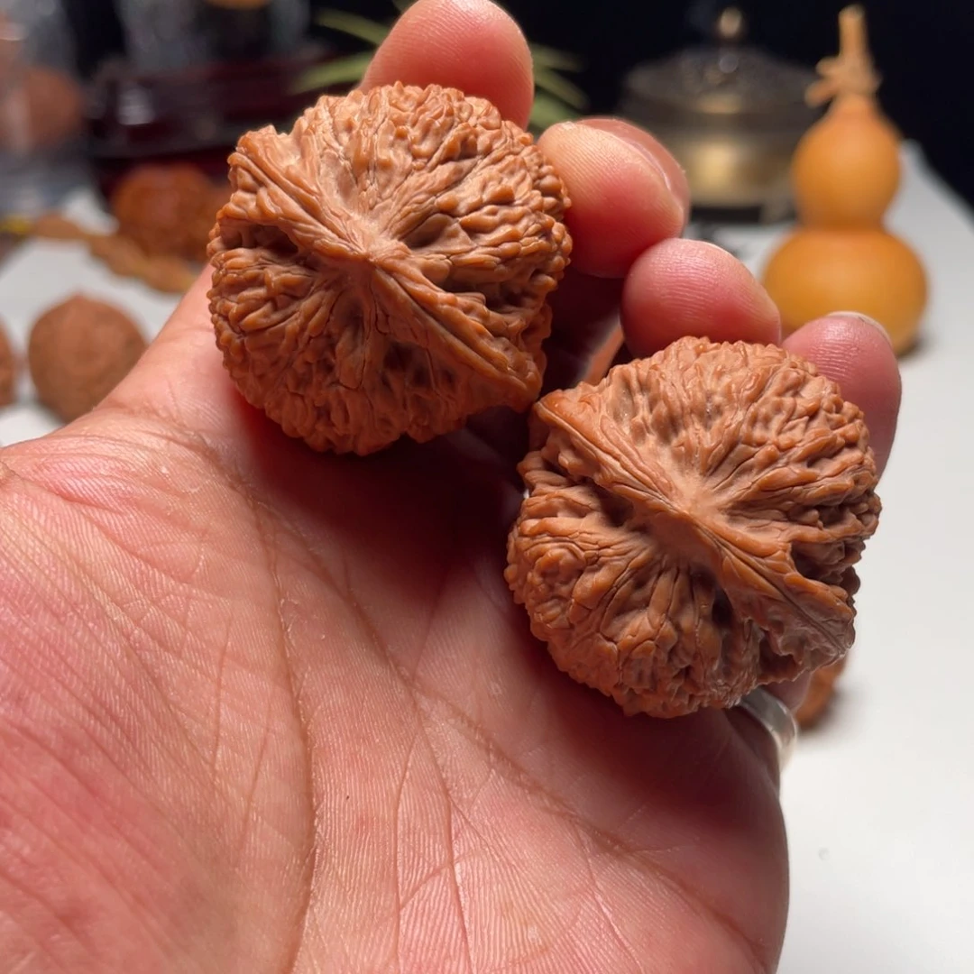 文玩核桃把件黄家正圆