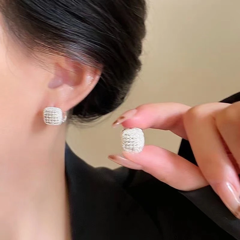 满锆珠珠双面方形耳扣女小众轻奢高级感气质简约百搭耳环2025新款