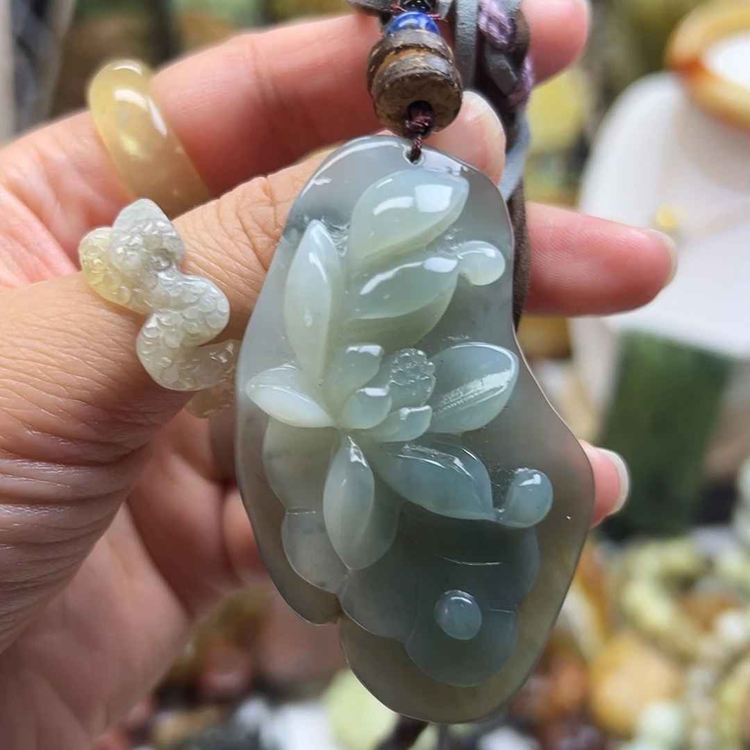 未镶嵌岫玉颈饰花玉兰莲花原皮