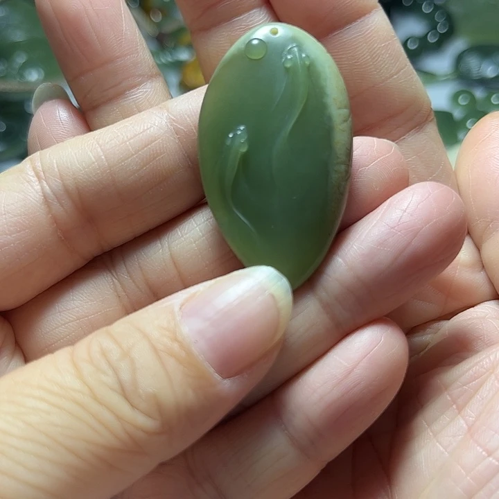 岫岩老玉（透闪石质玉）未镶嵌颈饰