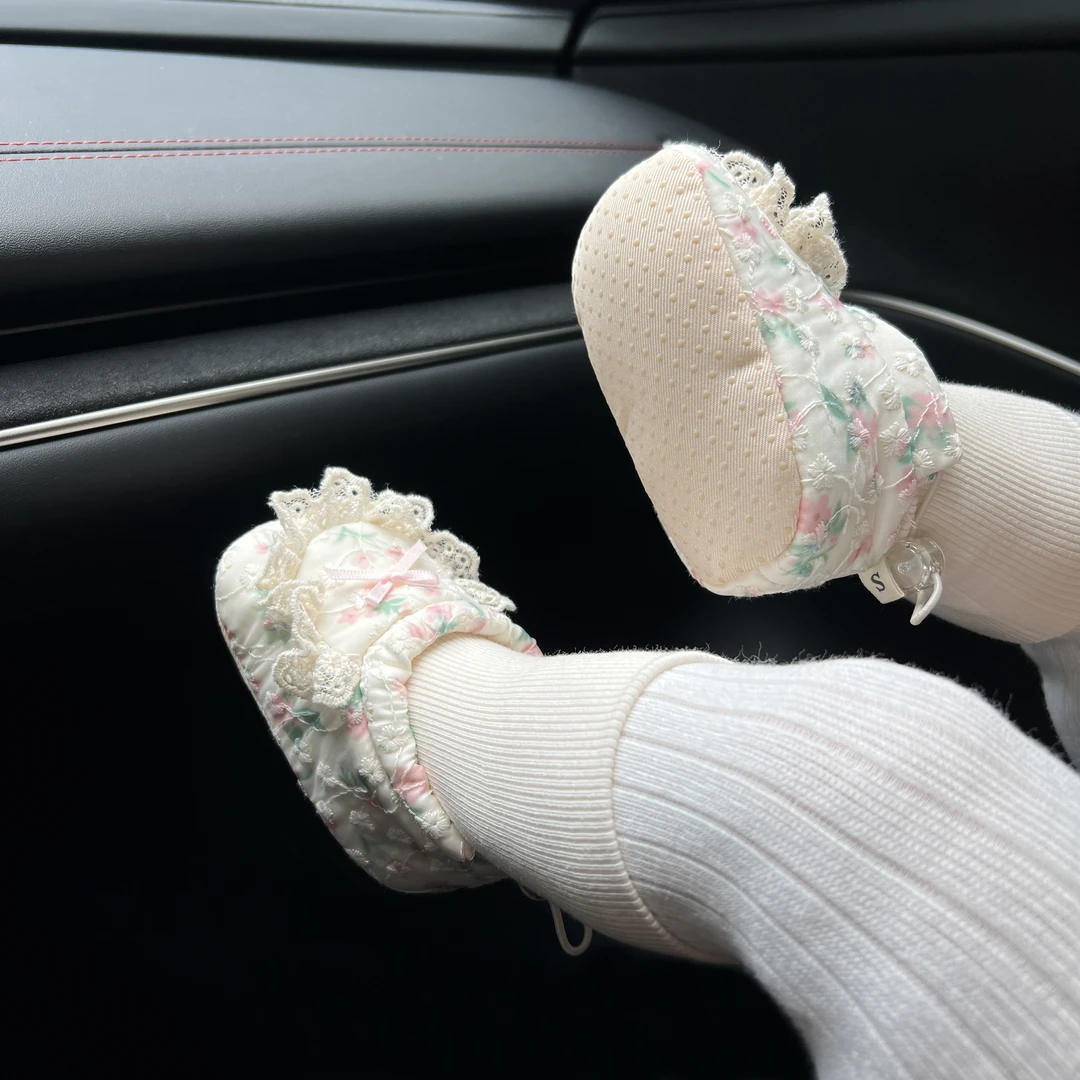 春秋婴幼儿公主鞋袜0-1岁女宝宝防滑软布底3-6到12个月防掉步前鞋