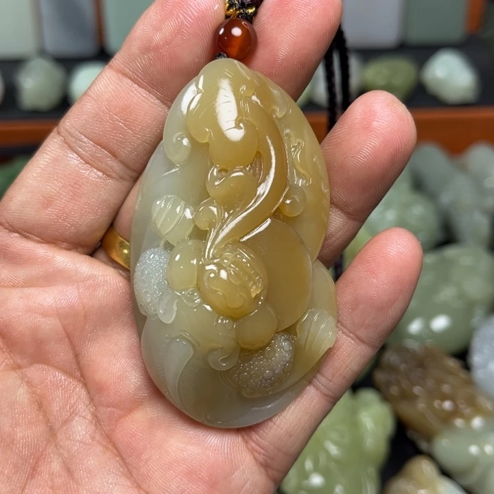 开****和田玉未镶嵌挂件