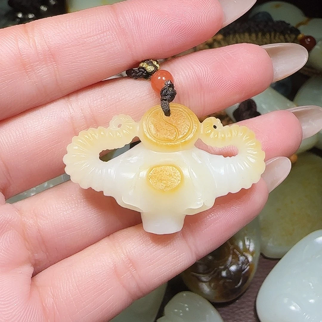 和田玉挂件未镶嵌