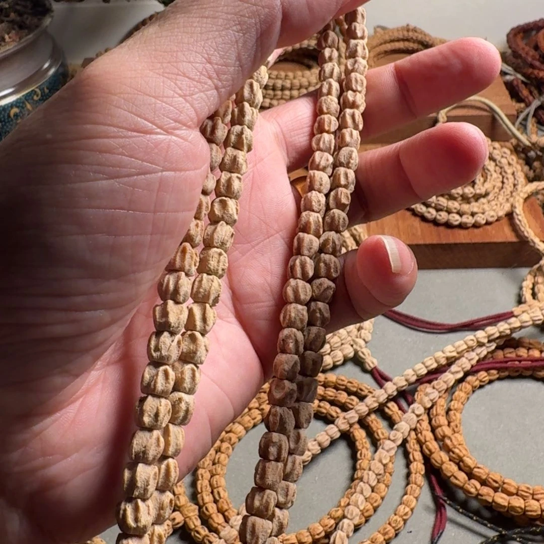 硕***狄柏香籽/百香籽手串