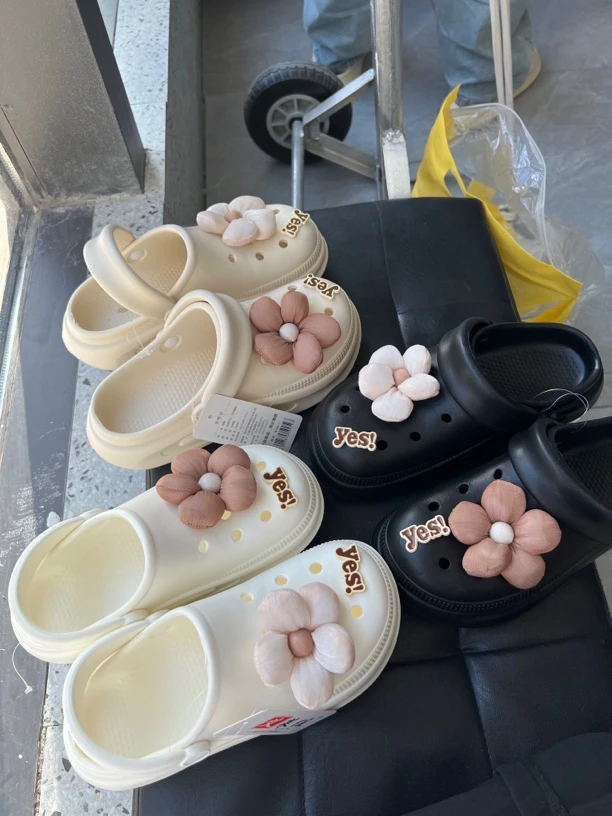 平底花朵洞洞鞋夏季外穿