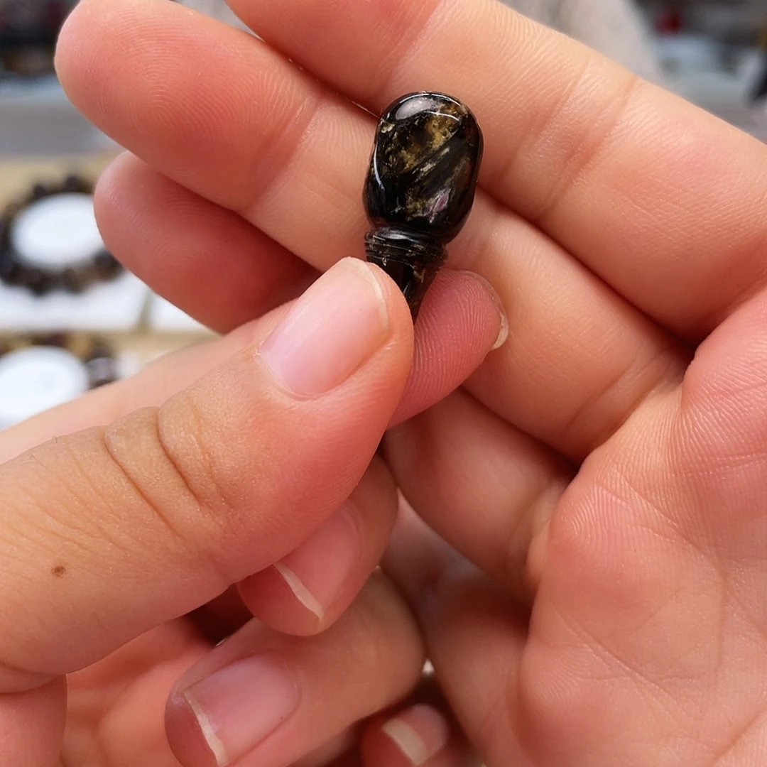 琥珀未镶嵌裸石大