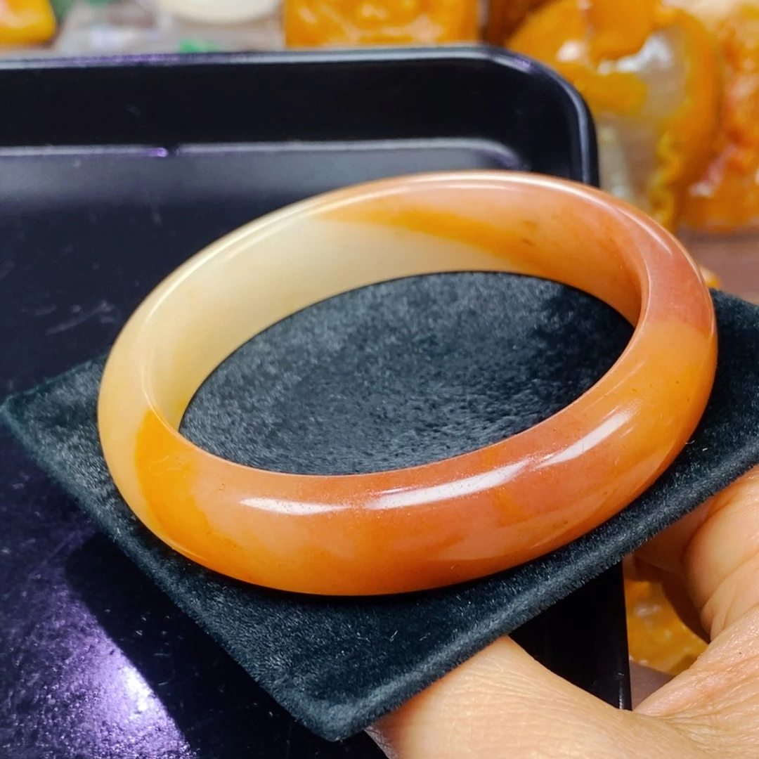 未镶嵌石英质玉（黄龙玉）吊坠(不含链)