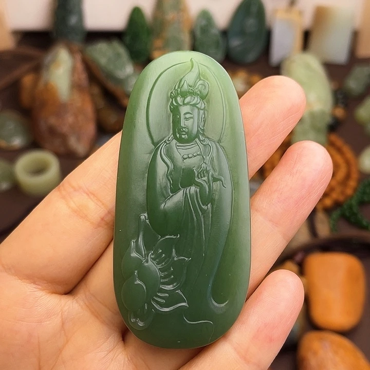 和田玉（碧玉）未镶嵌颈饰