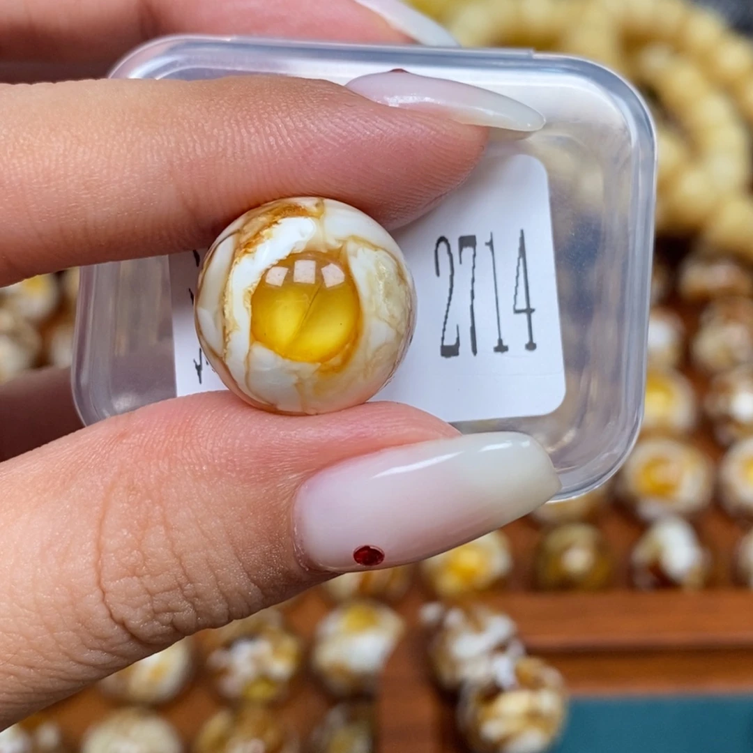 吊坠猴头核桃沁色圆珠老型2714