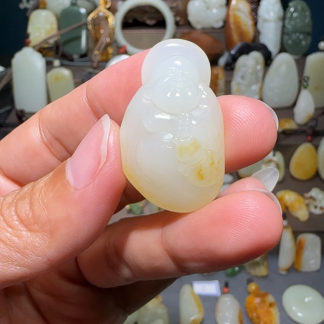 风***雨和田玉未镶嵌颈饰
