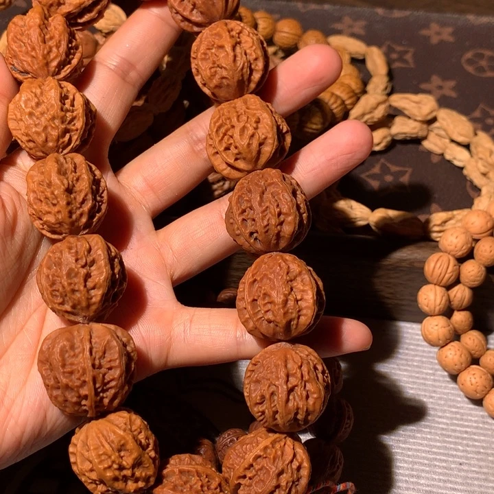 吊坠文玩核桃…………9