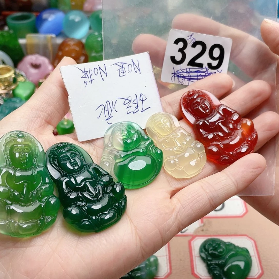 合金颈饰玛瑙/玉髓科*