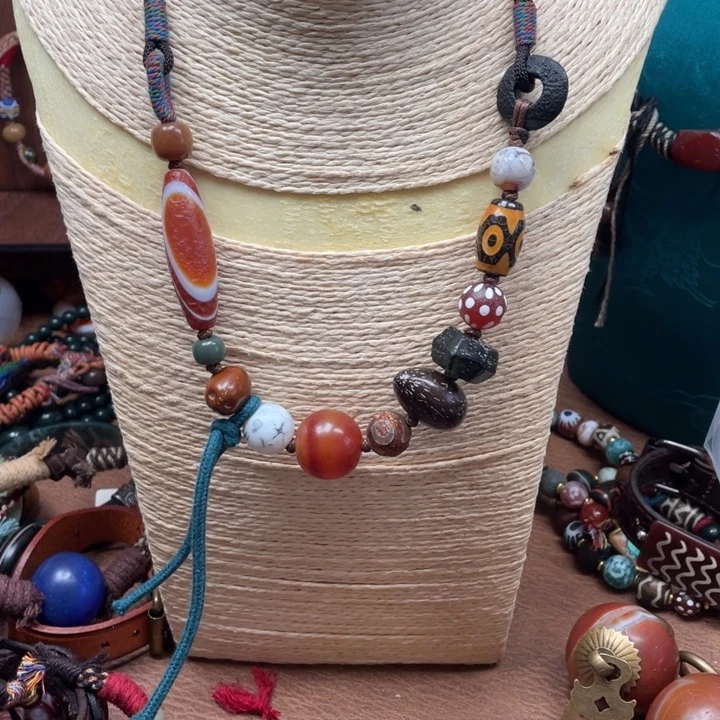 玛瑙/玉髓颈饰未镶嵌