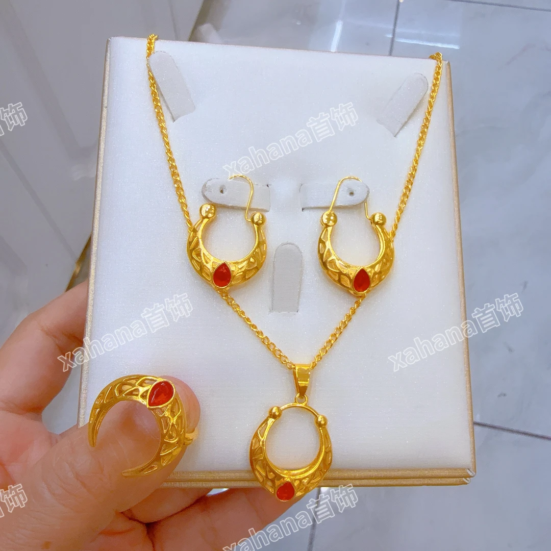 铜合金亚克力项链 新款时尚金色三件套首饰网红气质爆款精美百搭