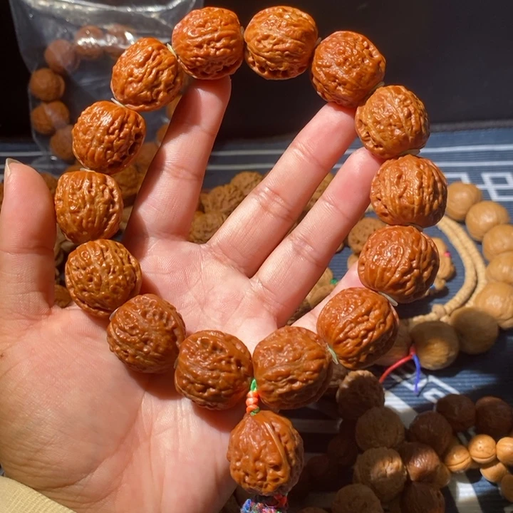 手串文玩核桃……37