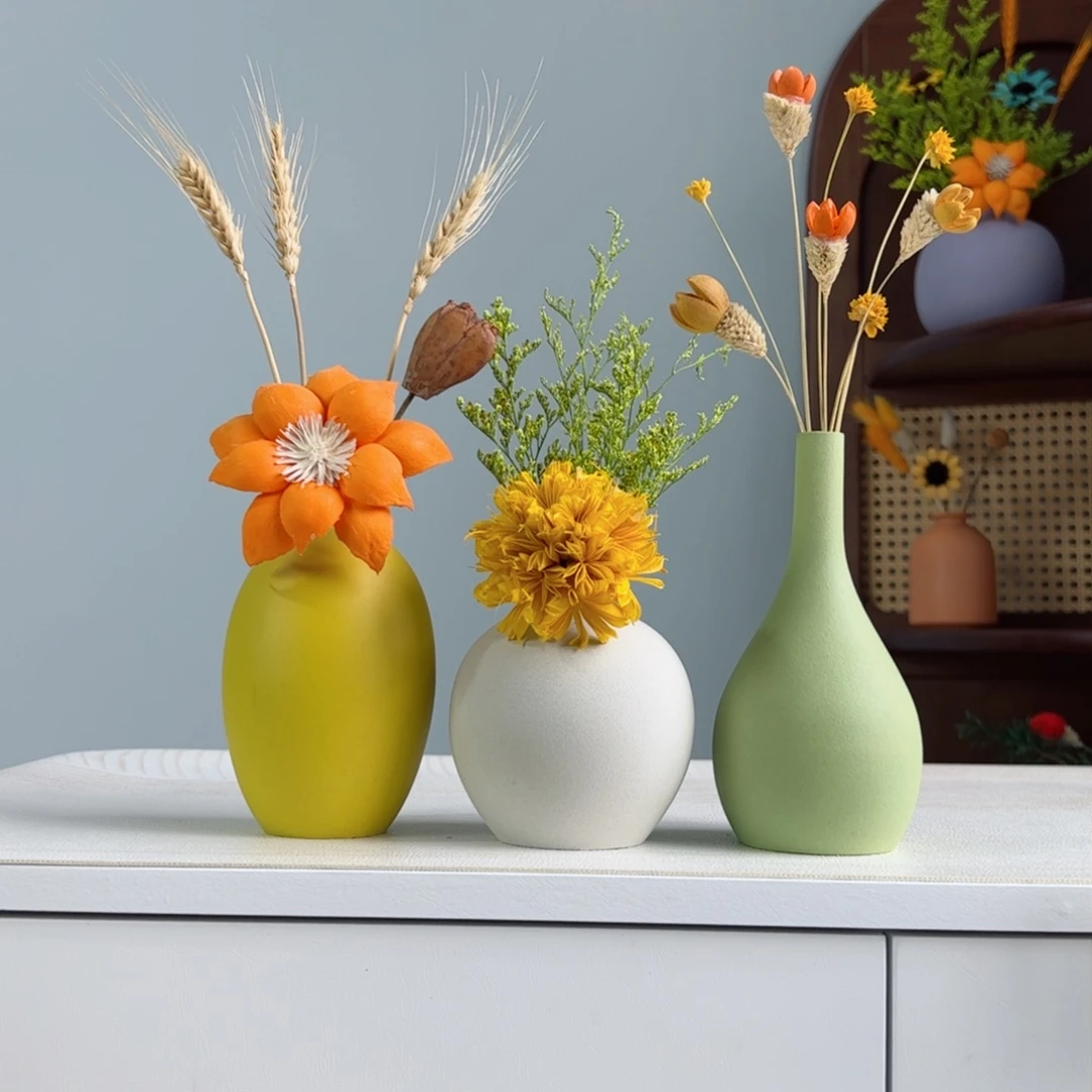 摆件陶瓷小花瓶摆件含花 总高约20-30cm