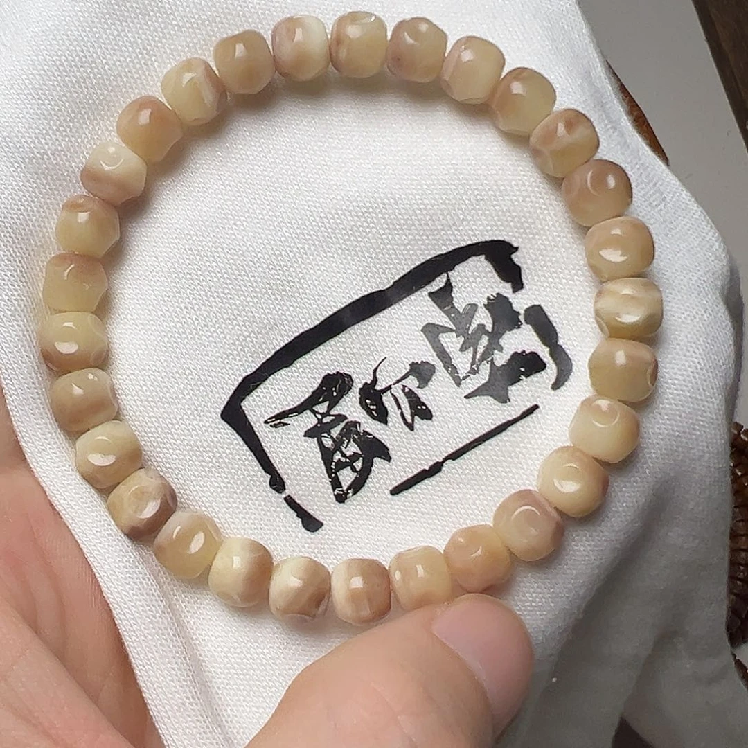 紫金鼠手串驼驼三花料