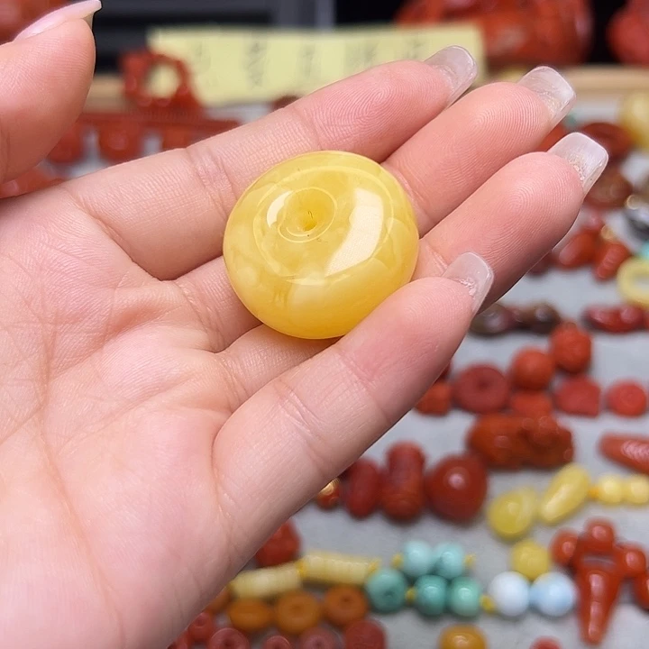 蜜蜡未镶嵌裸石卡26.8