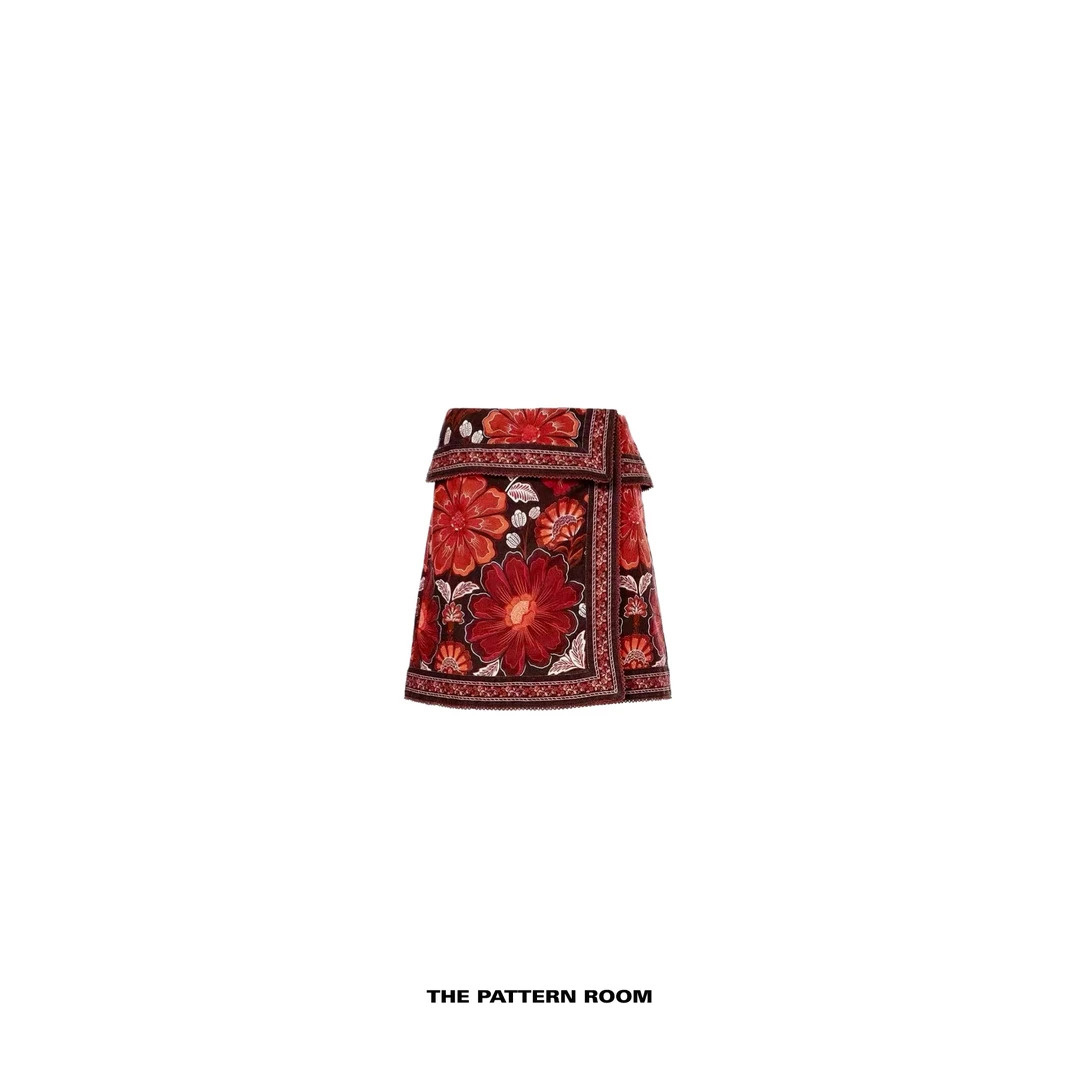 The pattern room | 热力感半解构欧普花园筋骨棉半裙