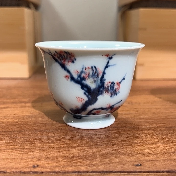 青花釉里红色放漏70cc主人杯