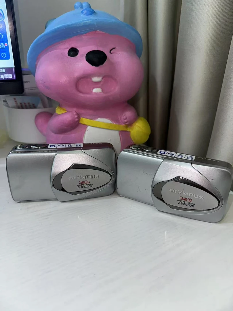 9新 Olympus/奥林巴斯 c-360zoom 320万像素自备内存卡读卡器电池