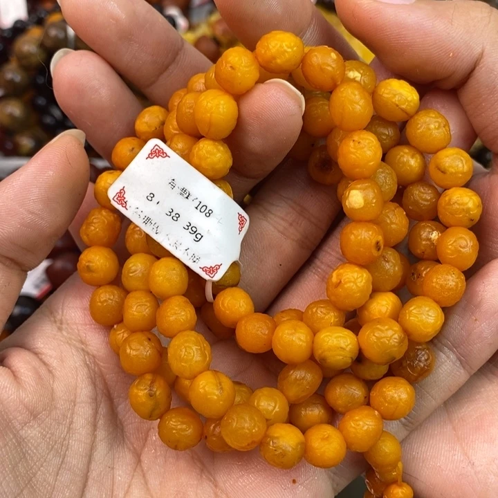 琥珀未镶嵌珠宝奇石