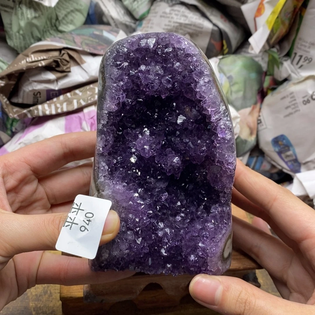 紫晶乌拉圭未镶嵌