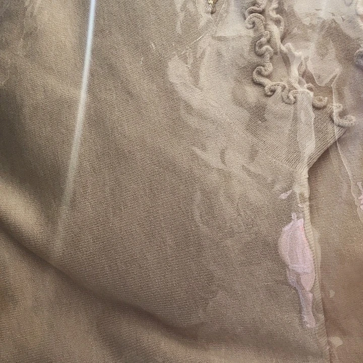 杏色木耳边打底洋气款