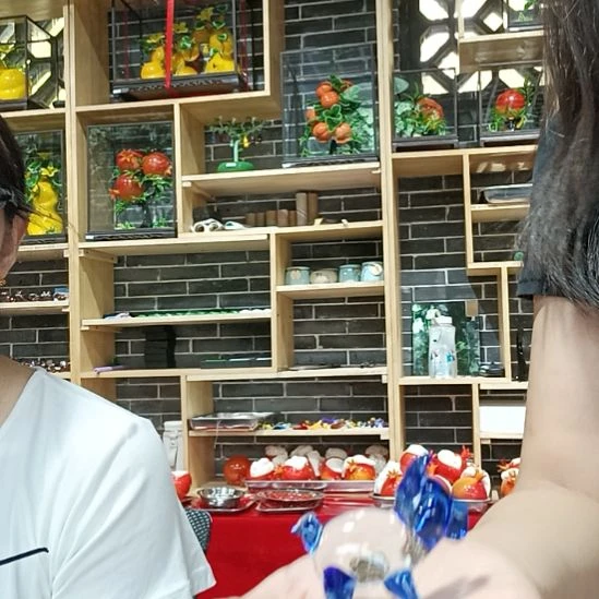 琉璃手工艺品手工艺烧制琉璃工艺品渐变小猪