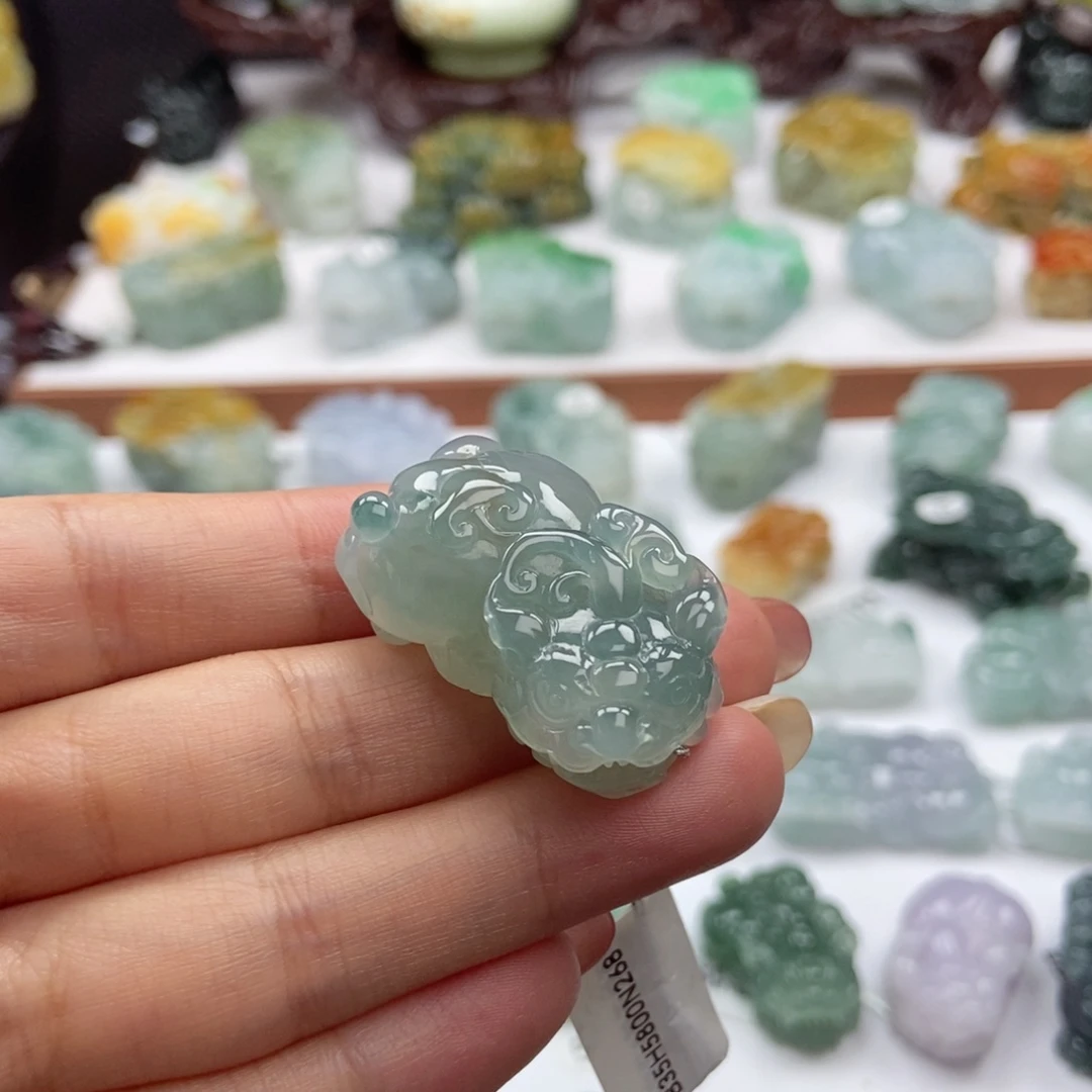 颈饰未镶嵌翡翠A9 高冰含珠貔貅