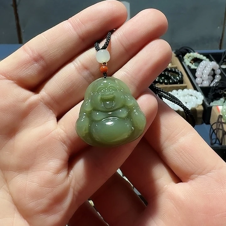 和田玉颈饰未镶嵌