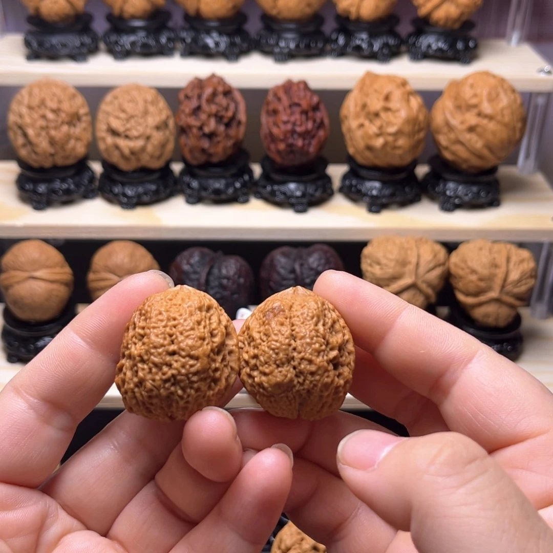 文玩核桃吊坠30鱼子纹开背蟾35尺