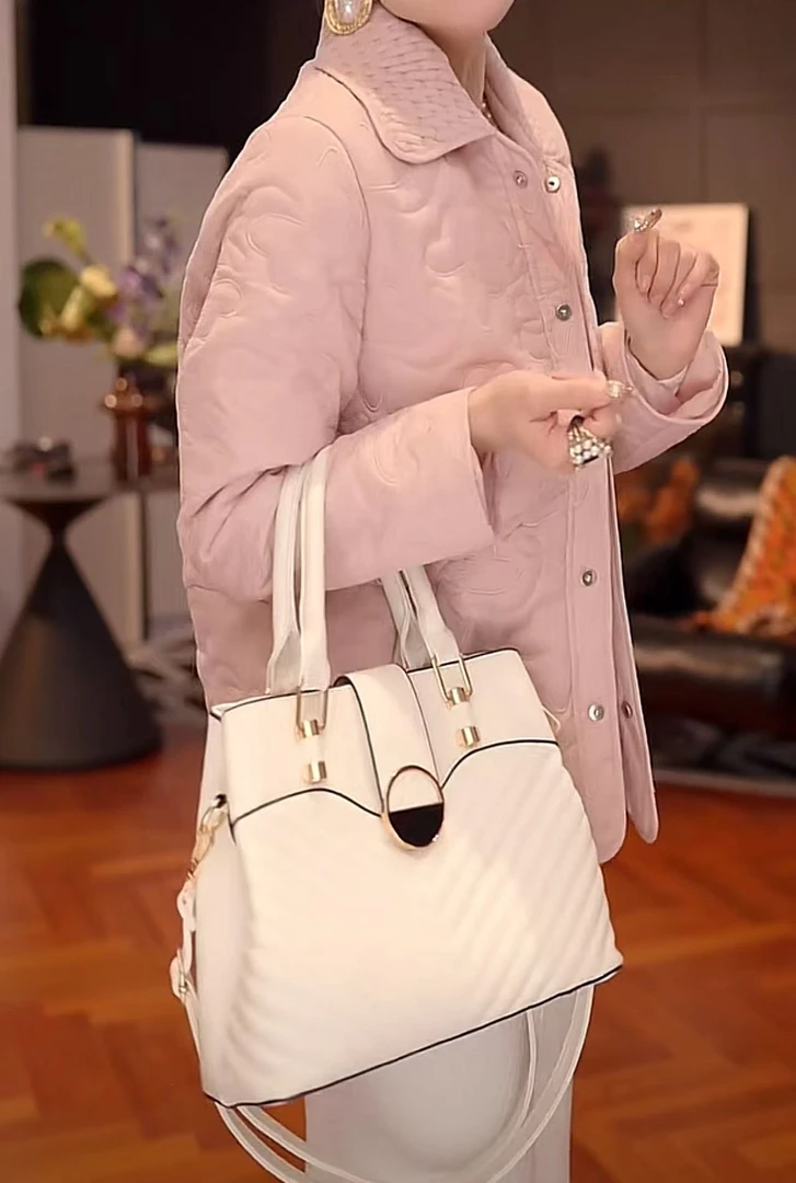 XAA-轻奢新款粉色棉服