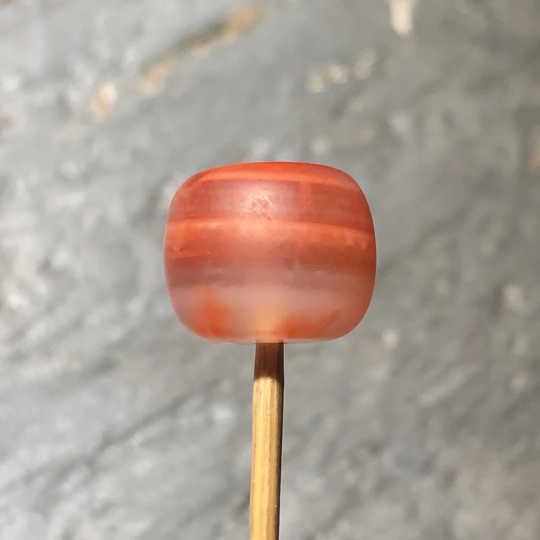 川料原矿南红纯手工打磨尺寸9.5x11.5，无裂