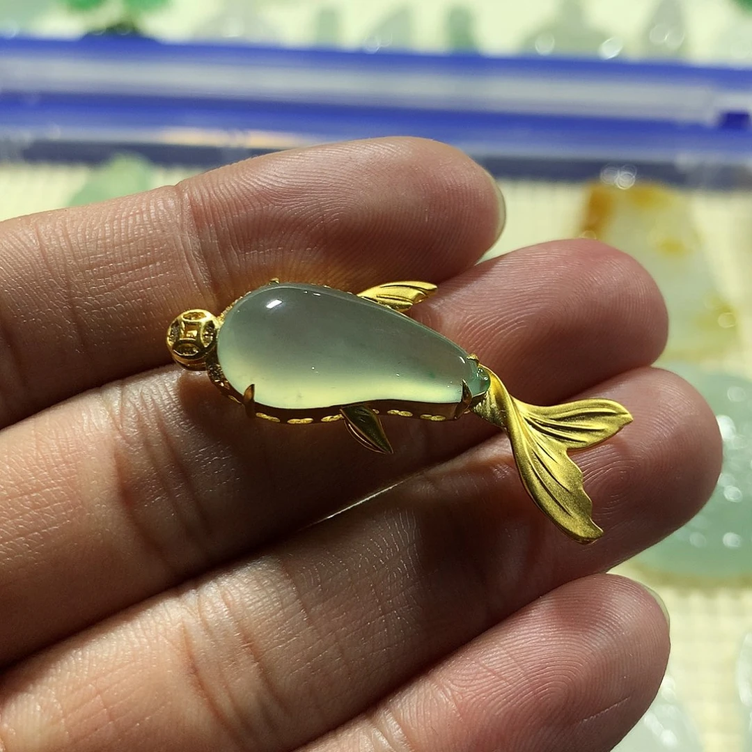 定制翡翠未镶嵌翡翠