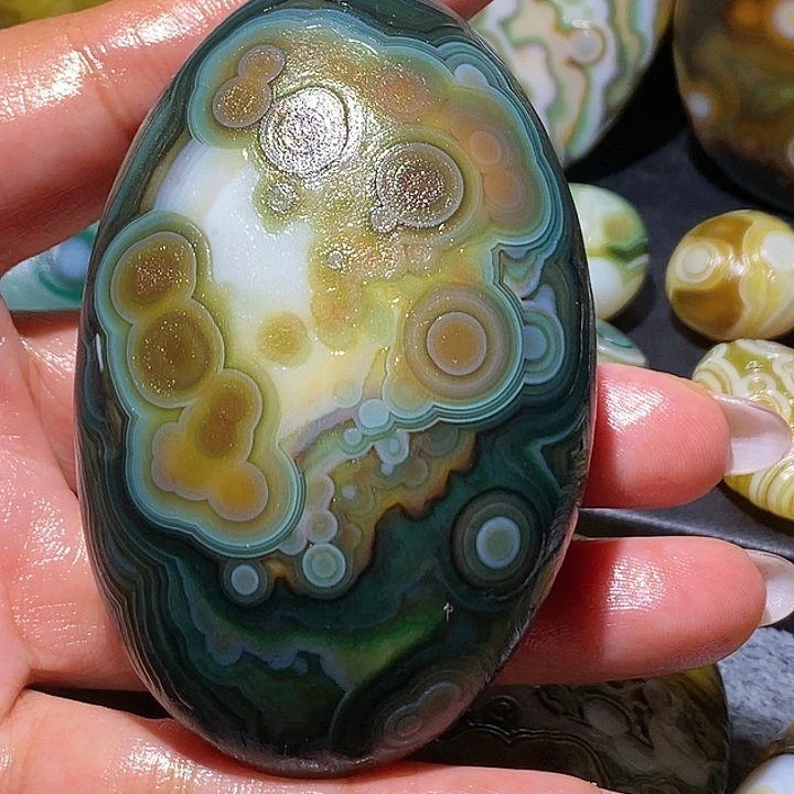 玛瑙/玉髓未镶嵌珠宝奇石53