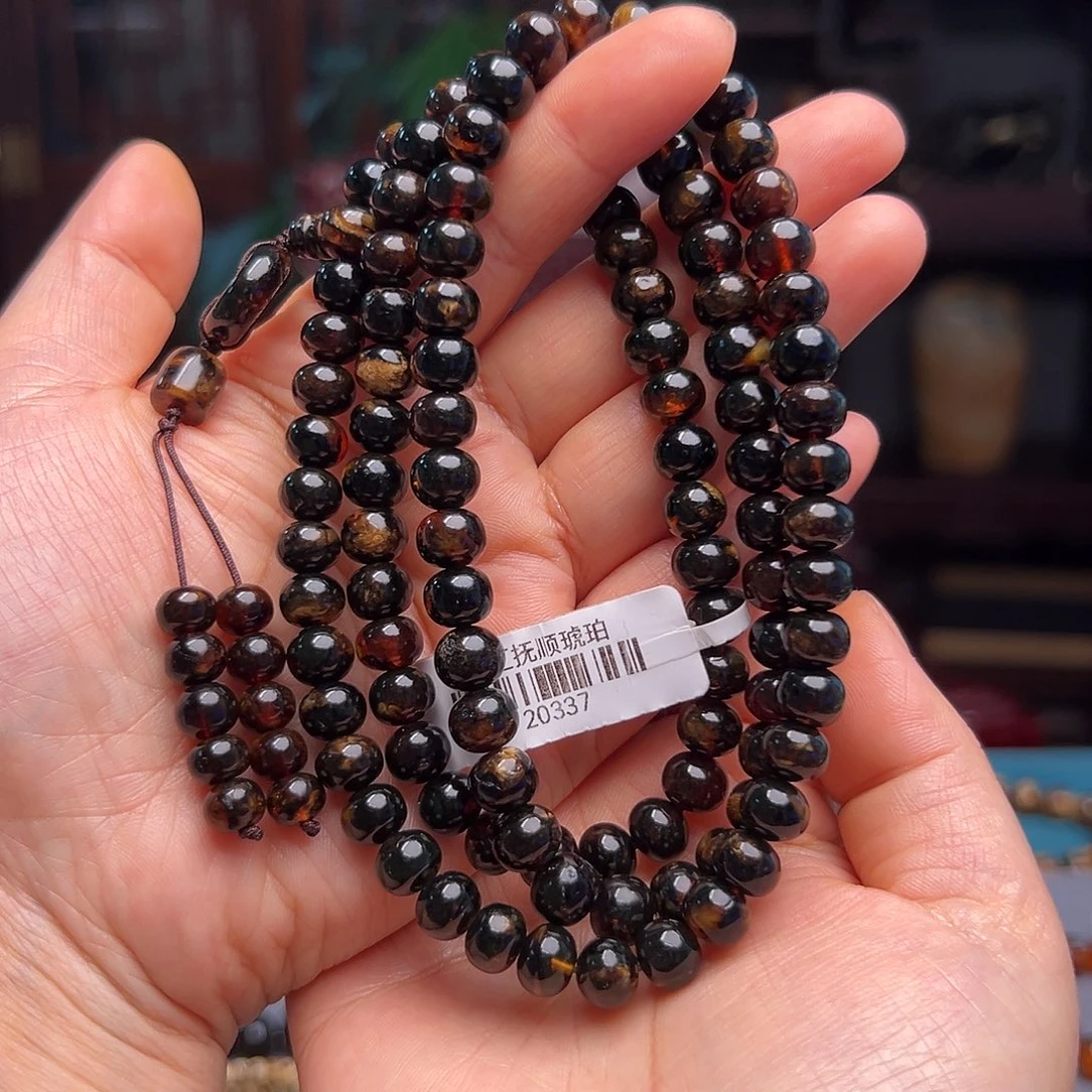 琥珀裸石未镶嵌抚顺琥珀20337。8m m