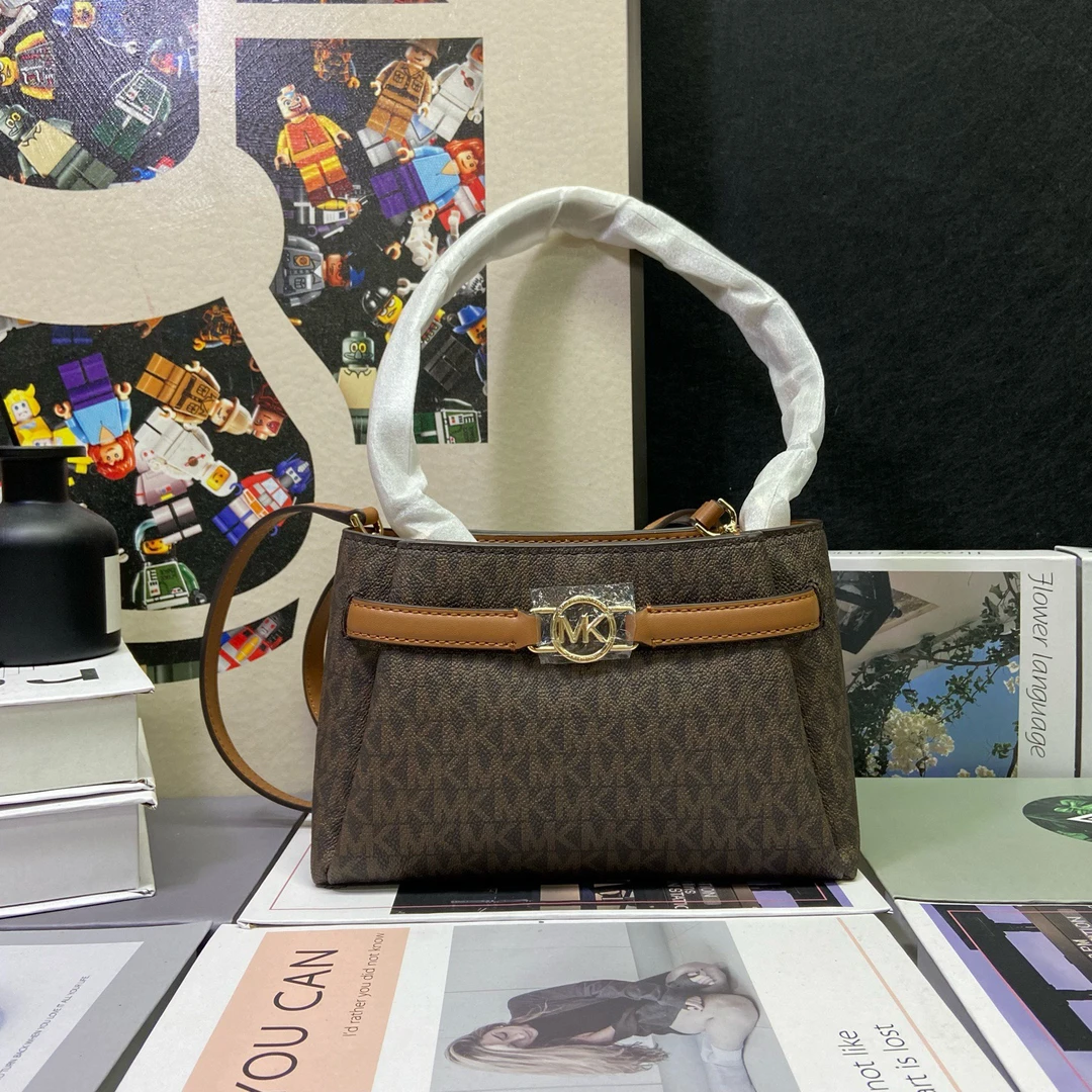 99新 MICHAEL KORS/迈克高仕 23187斜挎包21*13