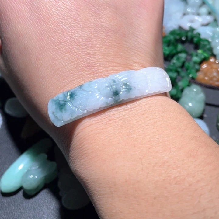 【闪购商品】翡翠颈饰未镶嵌天然翡翠