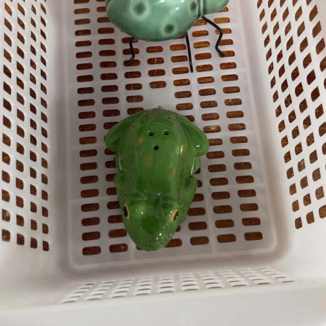 摆件一**鱼微瑕疵陶瓷摆件完美主义慎拍