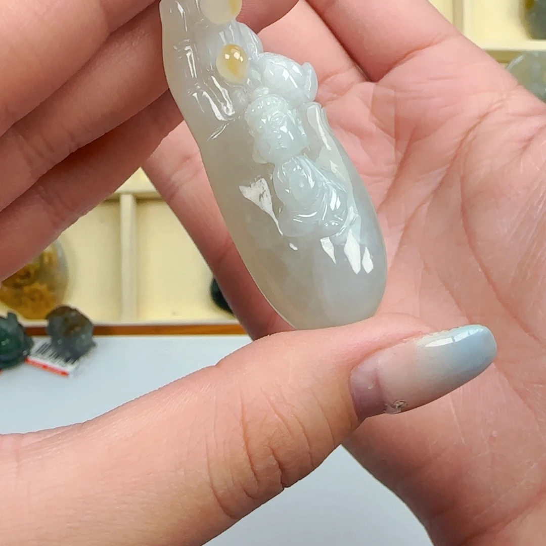 翡翠未镶嵌颈饰宝宝佛
