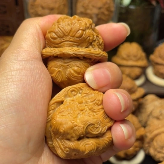 核桃手串/手链风****金蝉蛤蟆头核桃雕刻核桃