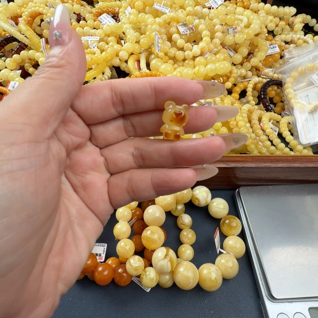 琥珀未镶嵌珠宝奇石