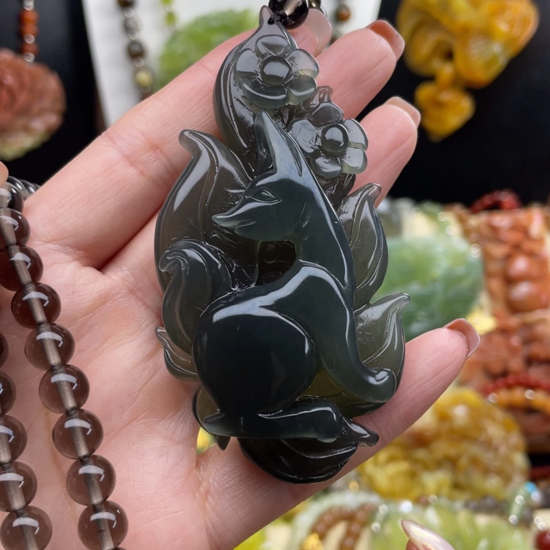 未镶嵌蛇纹石玉颈饰