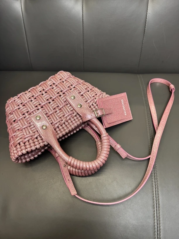 未使用 Balenciaga/巴黎世家 巴黎世家闪粉色编织菜篮子